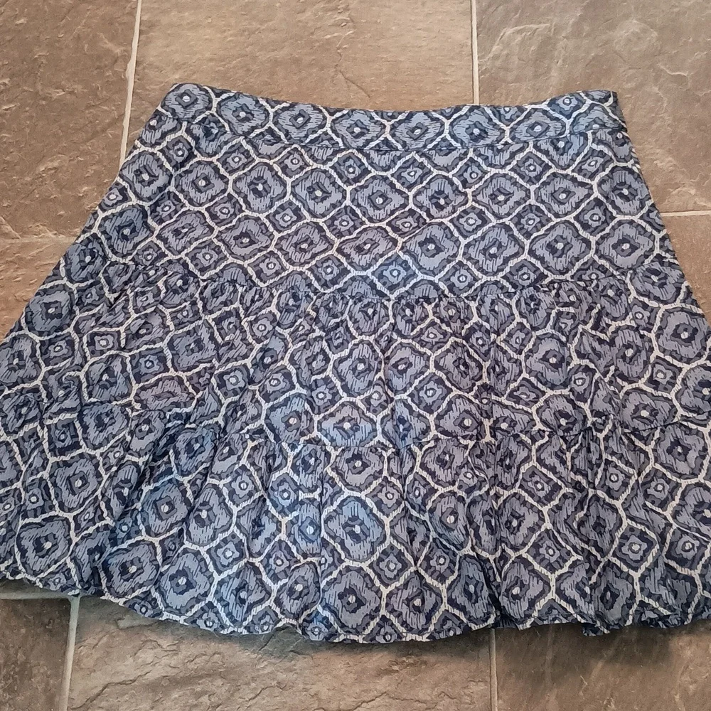 Loft Skirt - Picture 2 of 7